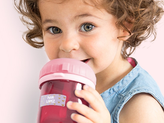 Etiquetas personalizadas pequeñas con impresión dorado