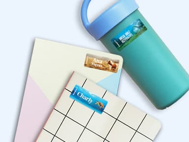Etiquetas personalizadas Mundo Real pequeñas