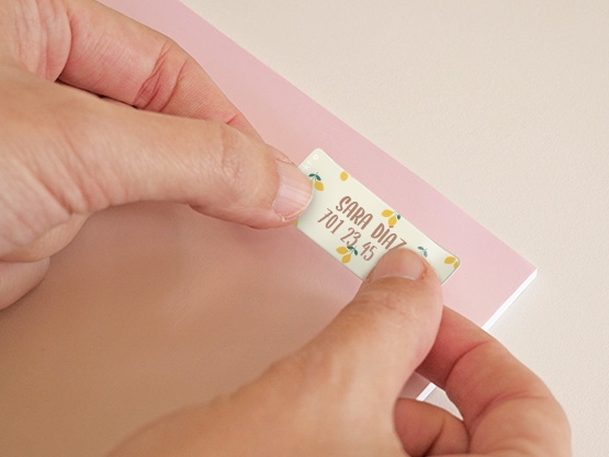 Etiquetas personalizadas con diseño pequeñas